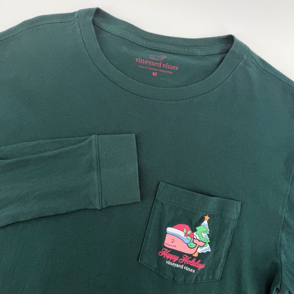 Vineyard Vines T-Shirt Mens Medium Green Long Sleeve Holiday Wreath Pocket